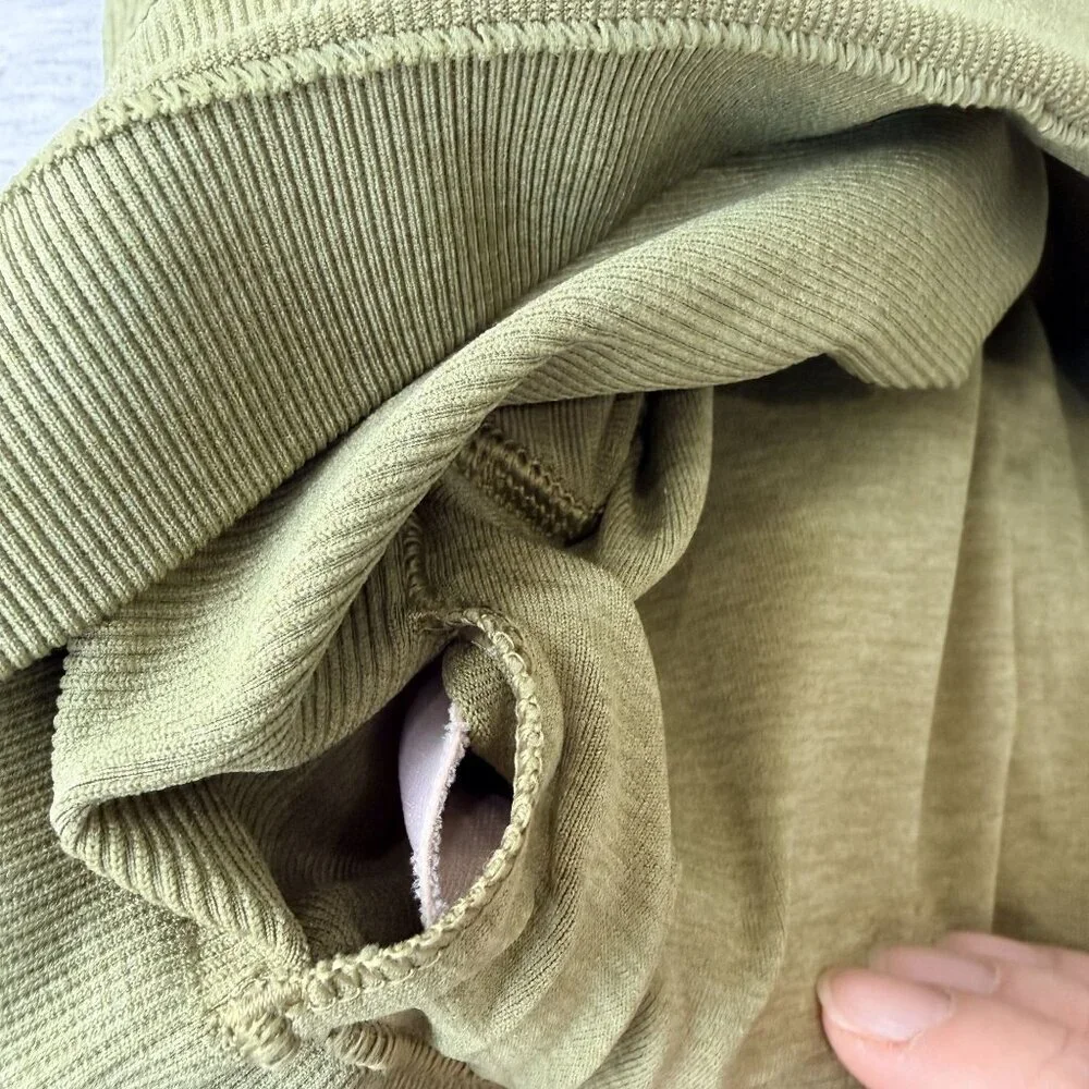 Lululemon Ebb to Street Long Sleeve Crop Top – Green (Size 6) J121